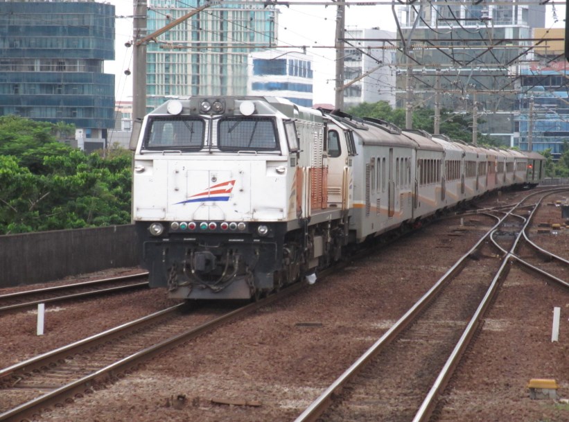 jadwal kereta api lokal bandung