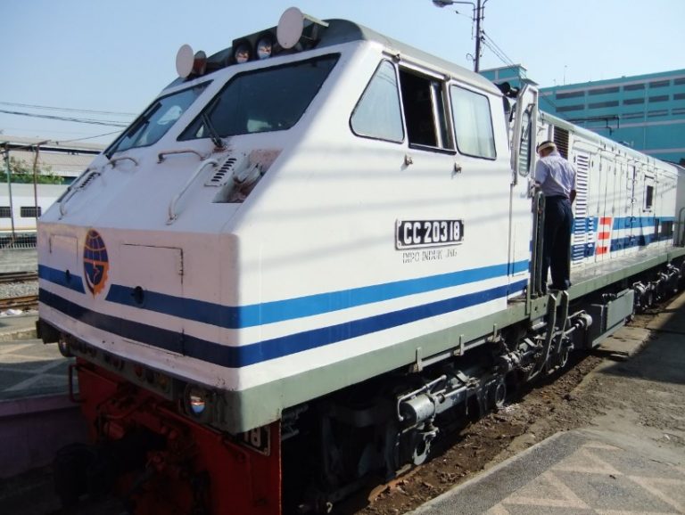 Tiket Kereta ke Kota Tua