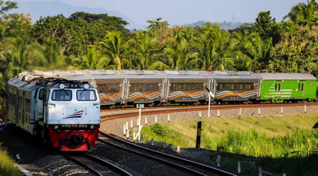 tiket kereta api 