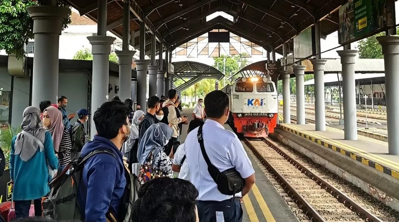 Jadwal Kereta Rangkas Serang