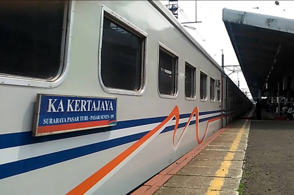 jadwal kereta api kertajaya