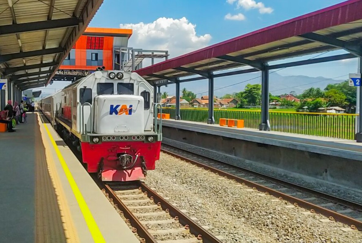 jadwal kereta bandung raya