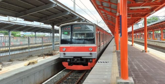 jadwal kereta commuter line bogor jatinegara